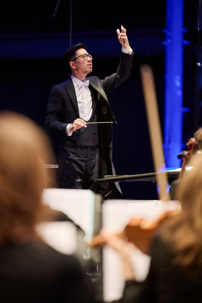 Bochumer Symphoniker und Tung-Chieh Chuang in der Jahrhunderthalle